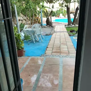 Apartamento Pequeño Conjunto Casas Adosados, La Caleta-Guardia